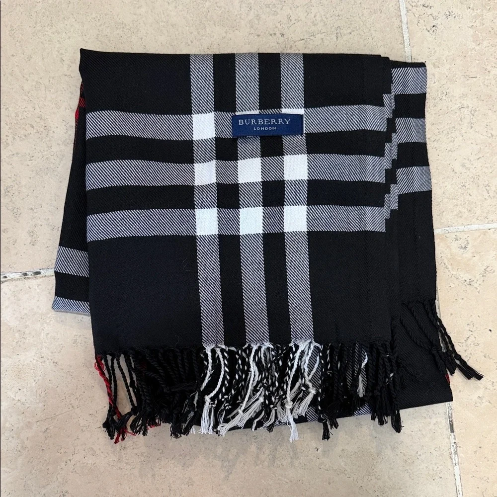 Burberry Classic Giant Black, Gray, and Red Plaid Scarf